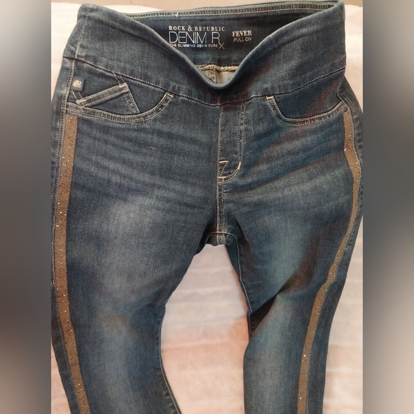 Rock & Republic Denim Blue Jeans - Picture 1 of 8